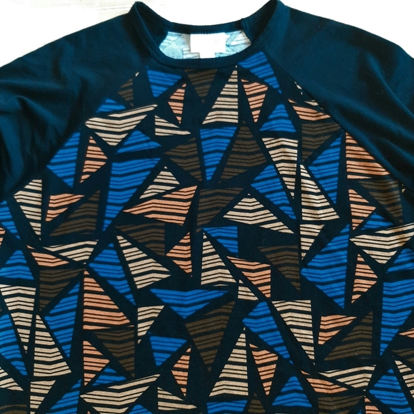 LuLaRoe Randy Tee - Picture 2 of 5